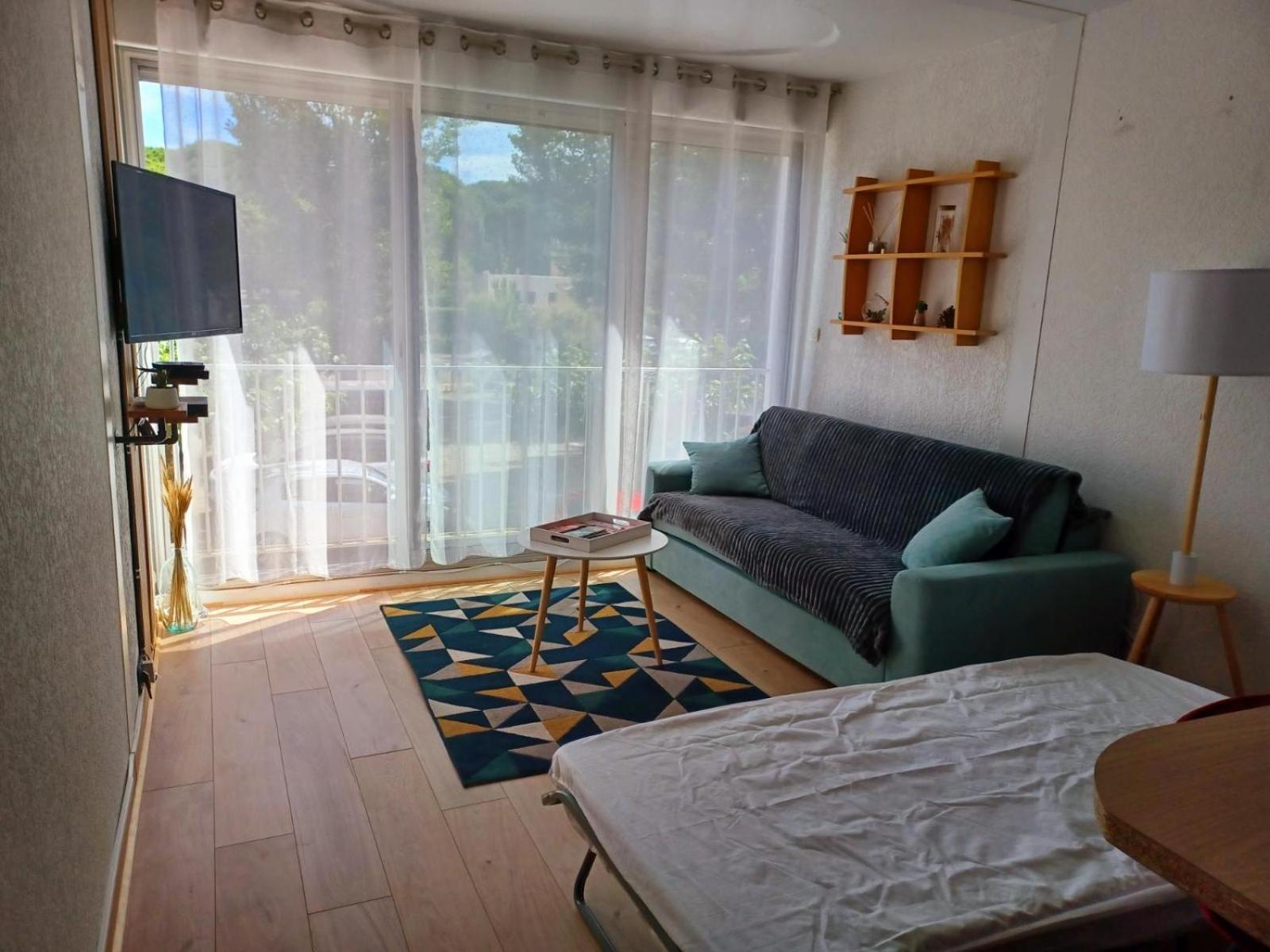 Studio Centre-Ville A 2 Pas De La Plage Ла Гранде-Моте Екстериор снимка